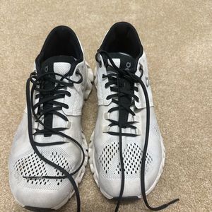 On Cloud X Running Shoe 7.5